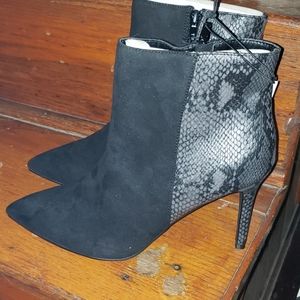 New York & Co. Boot